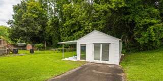Cozy 2BD/2BTH in South Knoxville Gallery 6
