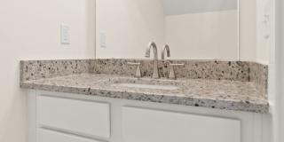 Beautifully Upgraded 3B/2.5B  Tuscan Village Townhome near Destin Harbor, Bay, and Beaches Gallery 12