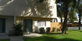 Glendale townhome - First month FREE- 2 bedroom 1.5 bath - Washer/Dryer hookups Glendale townhome - First month FREE- 2 bedroom 1.5 bath - Washer/Dryer hookups Gallery 1