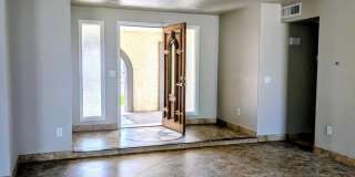 1016 W Manhatton Drive Gallery 12
