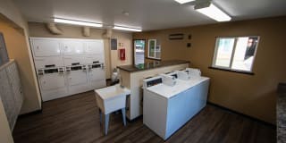 Sierra Vista Apartments Gallery 27