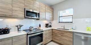 185 BROOKES PLACE Gallery 9