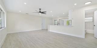 1608 Henry Avenue Gallery 9