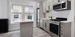 1063 W Glenlake Ave Gallery 1