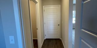 Limited-Time Offer: $99 First Month’s Rent—Secure by 5/22 | Spacious 4-Bed, 2-Bath Home in Bixby Gallery 14