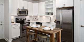 Tapestry at Brentwood Town Center Gallery 48