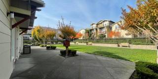 Nice and bright 2BR / 2BA Condo Near Durant Square Mall Gallery 1