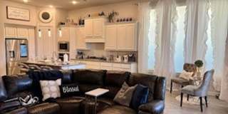 Gorgeous 4 Bedroom with Low Electric Bills Gorgeous 4 Bedroom with Low Electric Bills Gallery 17