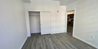 725 W Pratt Gallery 119