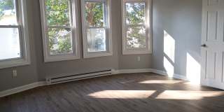 35 High Street - B Gallery 1