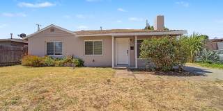 Cozy & Convenient 3 Bedroom Home with Spacious Living Areas Gallery 1