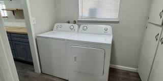 703 Military Rd E Gallery 15