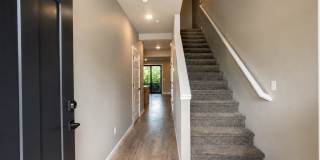 Luxury Townhome for Lease at the Courtyards at Hidden Crest - 13113 NE 71st Pl Gallery 4
