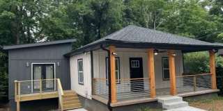 Room in 3 Bedroom Home at Welch St SW Gallery 1