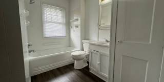 Rock Island Large 2 Bedroom Townhome Gallery 4