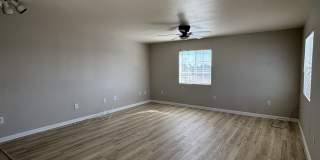 2932 Preece St - B Gallery 2