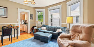 253 W Elm Street unit: 2 Gallery 7