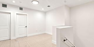 432 SE 16TH Street Gallery 18