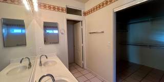 Unfurnished, 1-year long-term rental Gallery 16