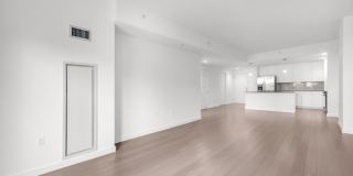 Massive 2/Bdrm 2/bath With Sizable Outdoor Terrace ! A+ Location & Amenities Gallery 18