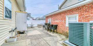 120 N Newport Ave Gallery 29