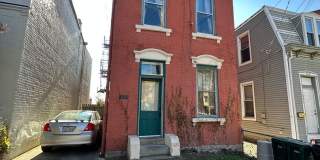 6 Bedroom House Available Next to UC Campus Gallery 3