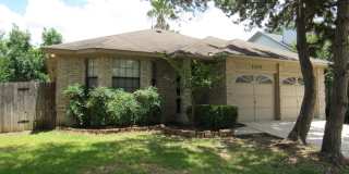 3 Bedroom in Encino Park! Gallery 1