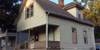 3 bedroom 1 bath single family home with yard. 3 bedroom 1 bath single family home with yard. Gallery 3