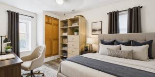 AUGUST 1 Beautiful 3 bedroom 1 bath house - private yard - ample parking quiet street Gallery 13
