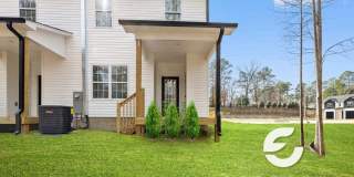 Luxury New 3BR Townhomes | Garage + Pool | 7 min to Fort Bragg Gallery 23