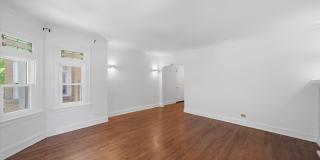 2739 W Lunt Avenue Gallery 3