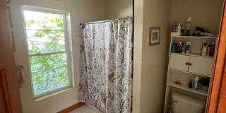 Spacious Three Bedroom Upper with Lofted Bonus Space on Milwaukee’s Upper East Side Gallery 10