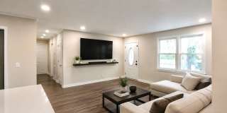 Charming 3BR House in Hendersonville Gallery 1