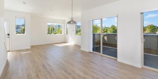 Beautiful 3 Bedroom Home Located in Ten Trails Black Diamond Gallery 8