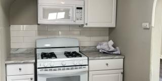 Brooklyn 3-Bed Single-Family - Available Now! Gallery 4