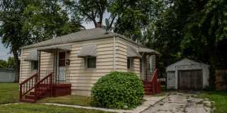 Two bedroom House in East Alton Gallery 1