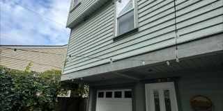 3Bd/3.25Ba Seattle Townhome Gallery 1