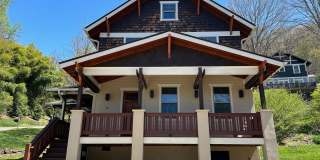 North AVL - Green Built 3 Bedroom Home Gallery 1