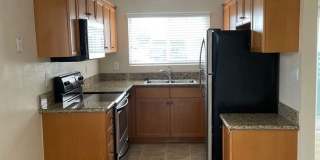 BEADNELL-QUIET UPGRADED CONDO IN GATED COMMUNITY W/ POOL Gallery 8