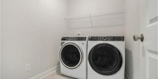 106 Basil Street Gallery 20