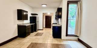 Available Now - Pet-Friendly 3-Bedroom Home in West Parkside Gallery 5