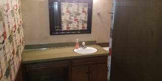 quiet complex, 1200 sq feet , walk in closet second floor Gallery 3