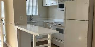 12500 NE 5th Ave Gallery 10