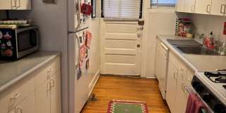 4410 N Rockwell St, Unit 2 #APT Gallery 9