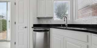 Beautiful Providence 3 Bedroom + Loft Home Gallery 12