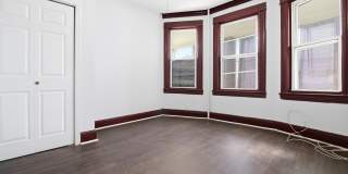 35 WEST 52ND ST Gallery 9