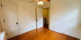 3 Bedroom 1.5 Duplex Gallery 15