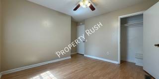 1620 Hickory Place Gallery 17