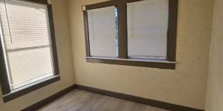 CHARMING AND UPDATED 2 BEDROOM 1 BATH Gallery 16