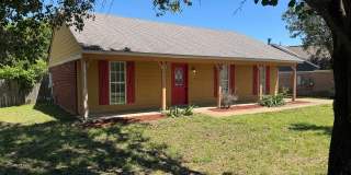 Charming 3-Bedroom Home in Horn Lake-Comfort & Convenience Await! Gallery 1